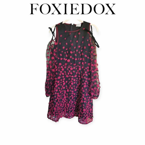 XS Foxiedox Embroidered Cut-Out Shoulder Dress - Picture 1 of 7